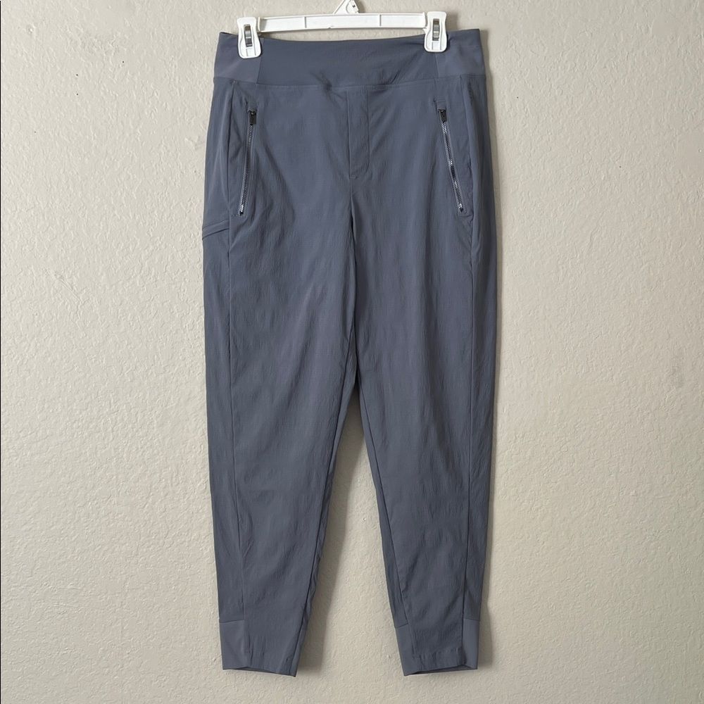 NWOT Athleta Trekkie North High Rise Jogger Gray in Size 6 - Picture 1 of 13
